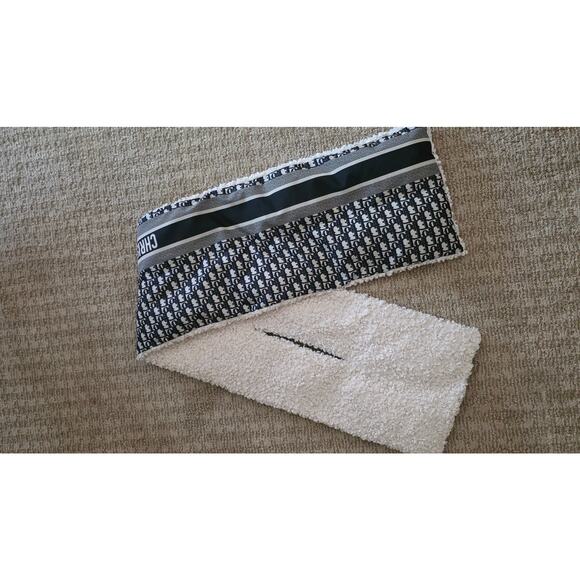 Christian Dior Blue Multicolor Oblique Diorissimo Logo Oversized Scarf - Picture 10 of 10